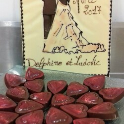 Plaque souvenir mariage en chocolat carhaix